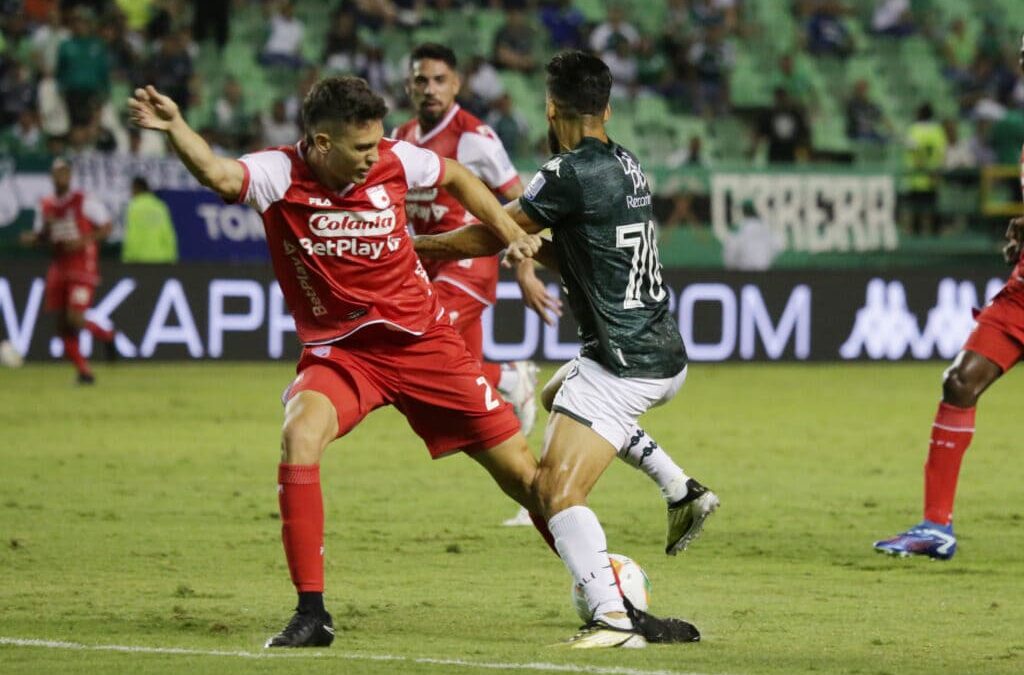 Deportivo Cali no levanta cabeza: perdió 3-1 con Santa Fe y está al borde de la zona de descenso directo