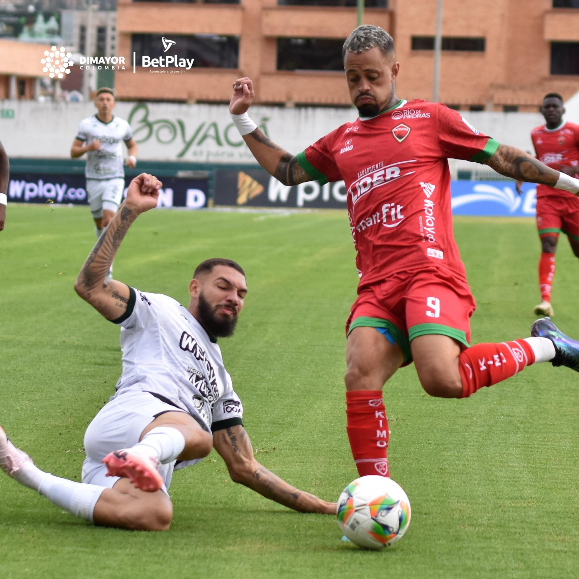 Con diez hombres, Patriotas igualó 2-2 frente al Cali y ambos siguen a la deriva en el FPC
