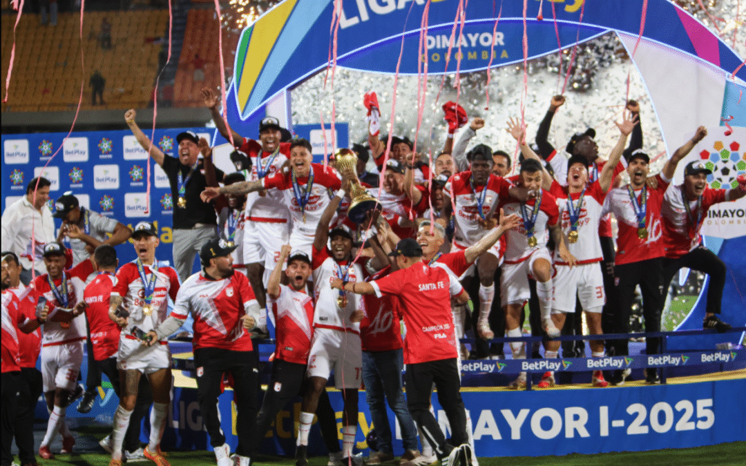 Santa Fe conquistó Medellín y borda su décima estrella en el fútbol colombiano
