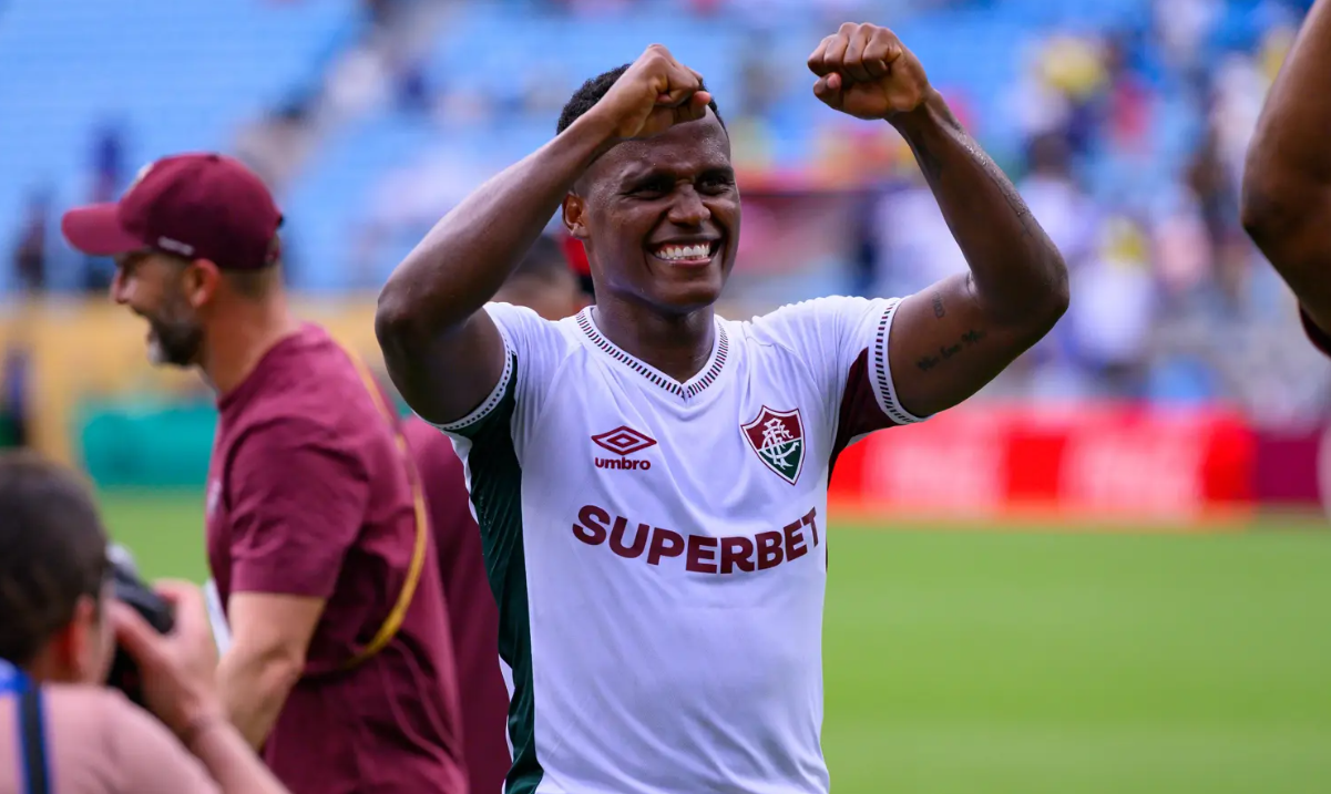 Arias, líder de Fluminense y orgullo colombiano