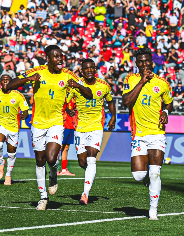 Neiser Villarreal firma su obra maestra en Talca: Colombia derrota a España y se instala entre los cuatro mejores del mundo