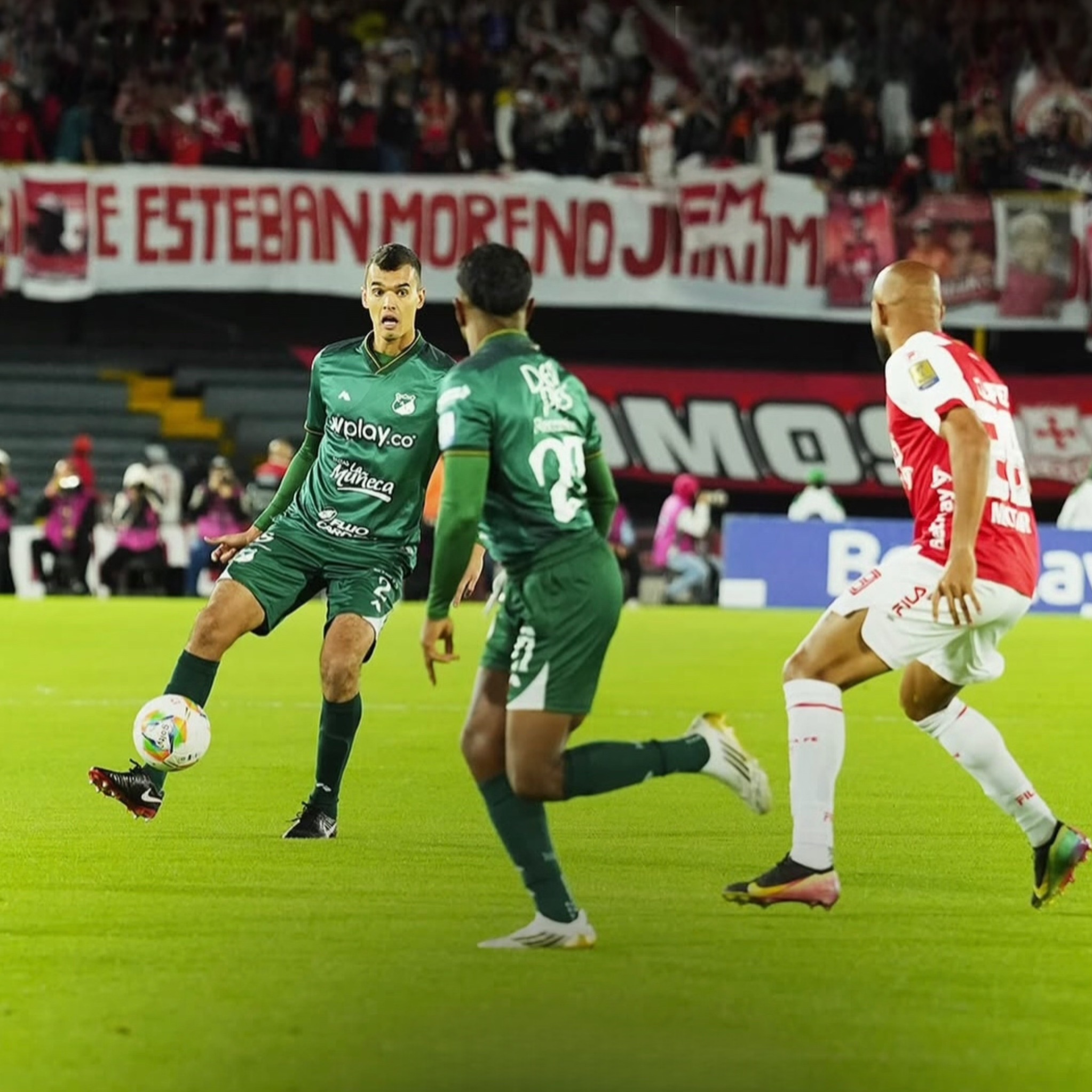 Una genialidad de Mosquera da vida a Santa Fe y hunde al Deportivo Cali