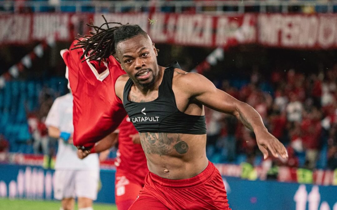 En el ‘clásico de las estrellas’, América superó 3-1 a Millonarios y encarrila su clasificación en Liga