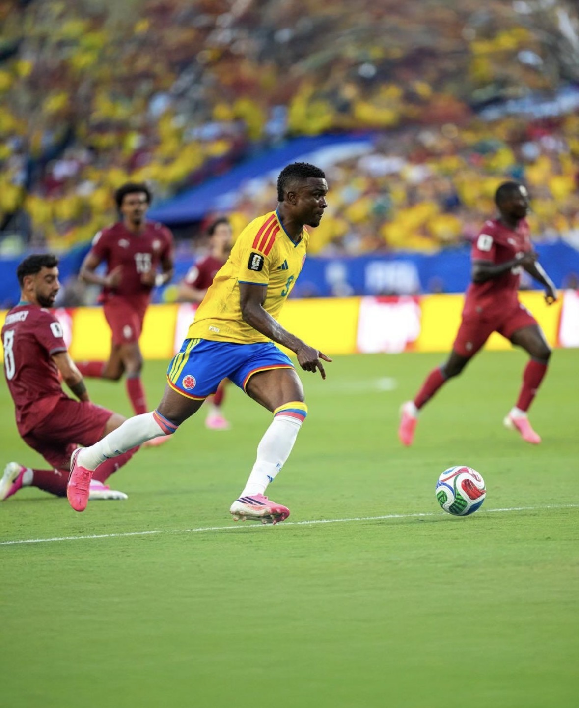 Colombia empató 0-0 con Portugal en una muestra de carácter y clasificó como líder del Grupo K