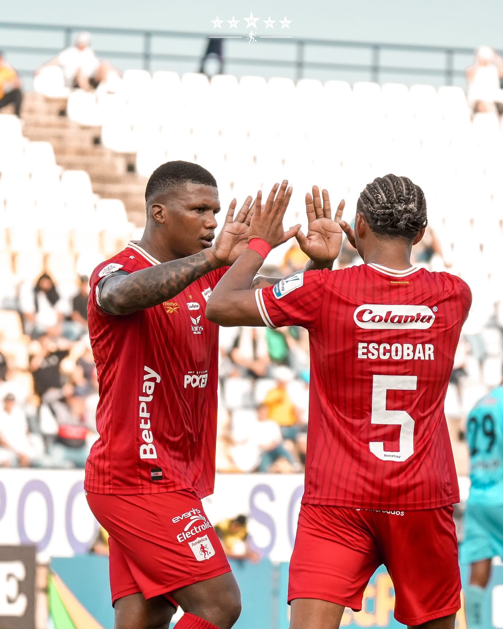 América continúa en lo más alto: empató 2-2 con Jaguares y sigue invicto
